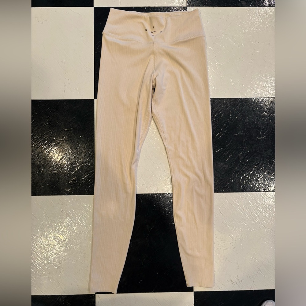 NIKE DRI FIT RIBBED LEGGINGS